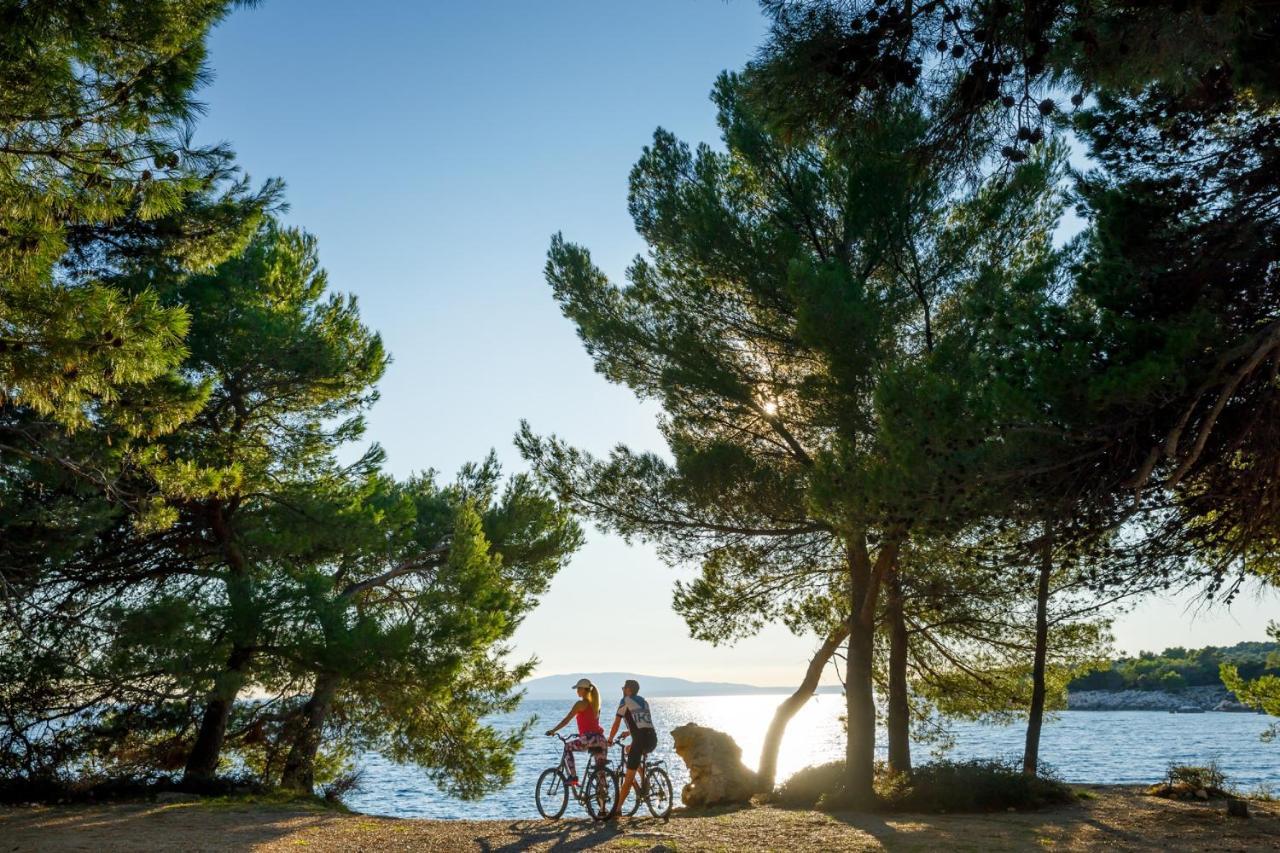 Valamar Carolina Hotel & Villas Kampor Luaran gambar